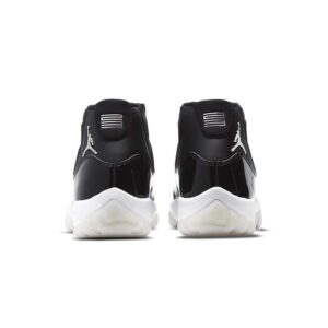 Air Jordan 11 Retro ‘Clear Black’