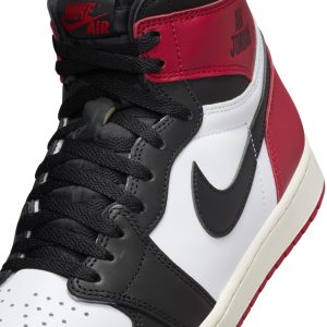 Air Jordan 1 Retro High OG ‘Black Toe Reimagined’ DZ5485-106